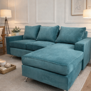 Esquinero Lisboa con diseño moderno, confort diario y patas de madera en ambiente de living