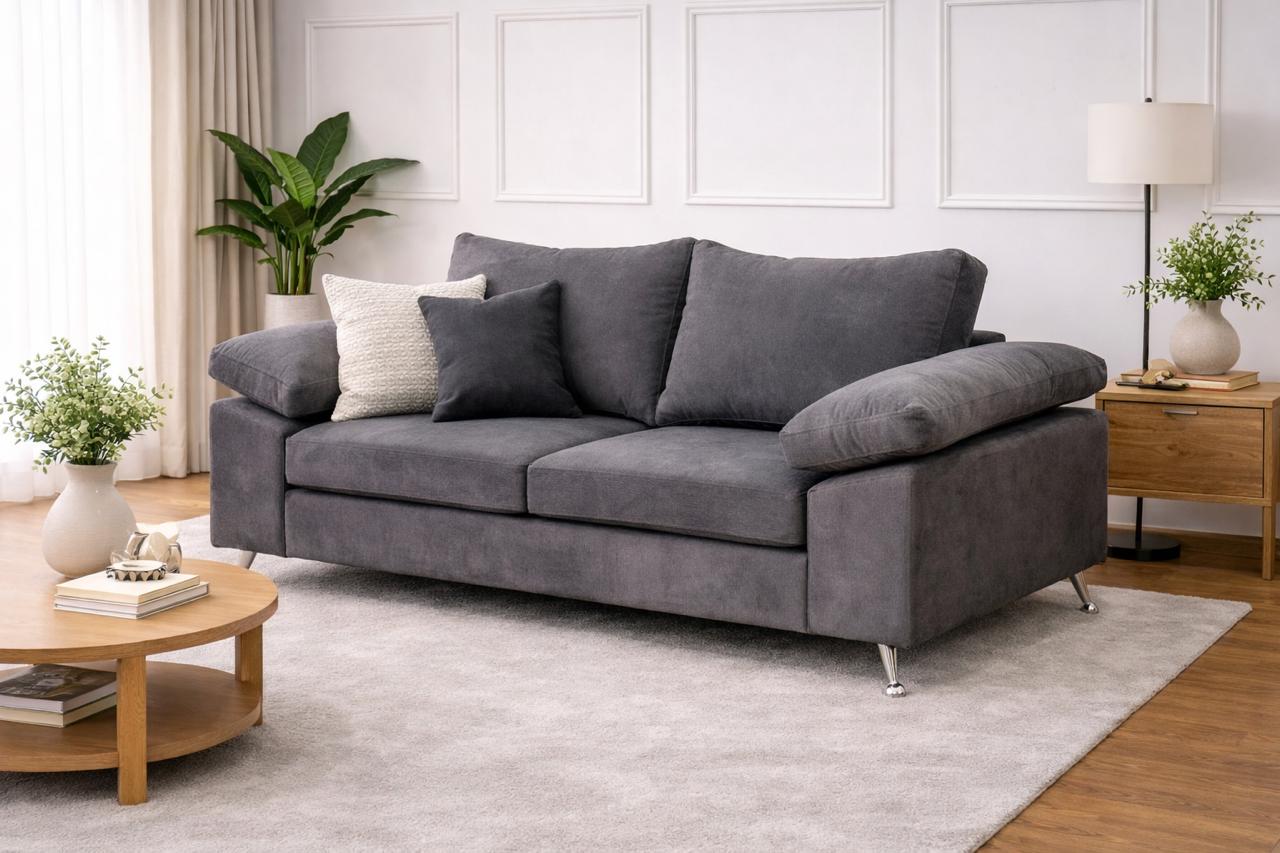 El Sofá Antonella con diseño moderno, confort diario y patas aluminio ambiente de livingEsquinero Chesterfield con diseño moderno, confort diario y patas aluminio ambiente de living